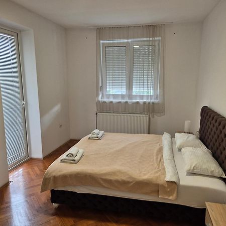 Apartmani Jasmin 노비사드 외부 사진