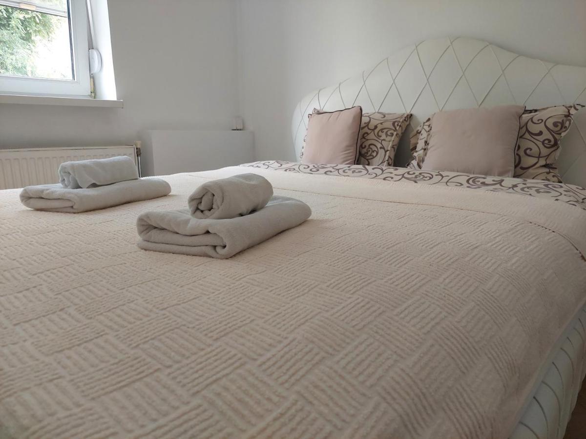 Apartmani Jasmin 노비사드 외부 사진