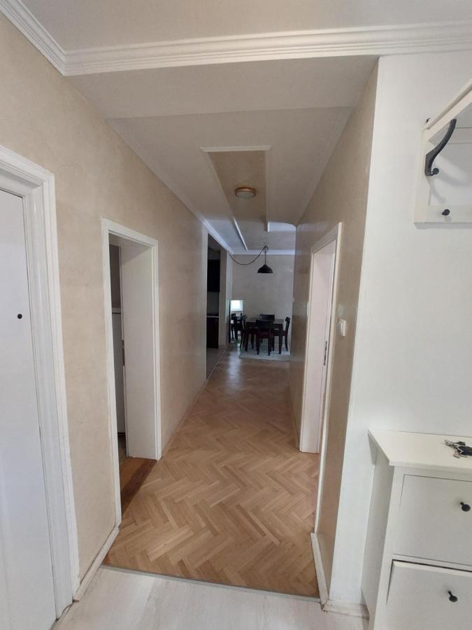 Apartmani Jasmin 노비사드 외부 사진
