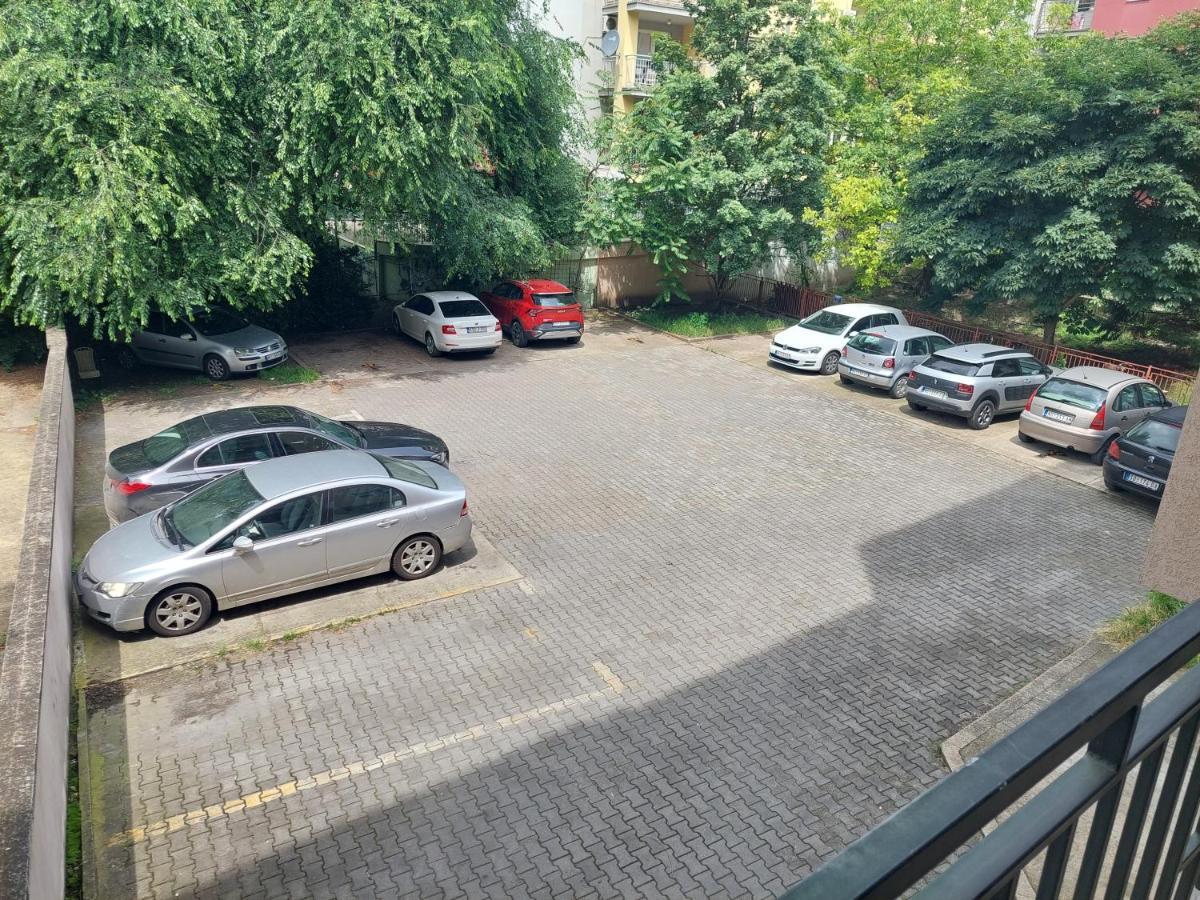 Apartmani Jasmin 노비사드 외부 사진