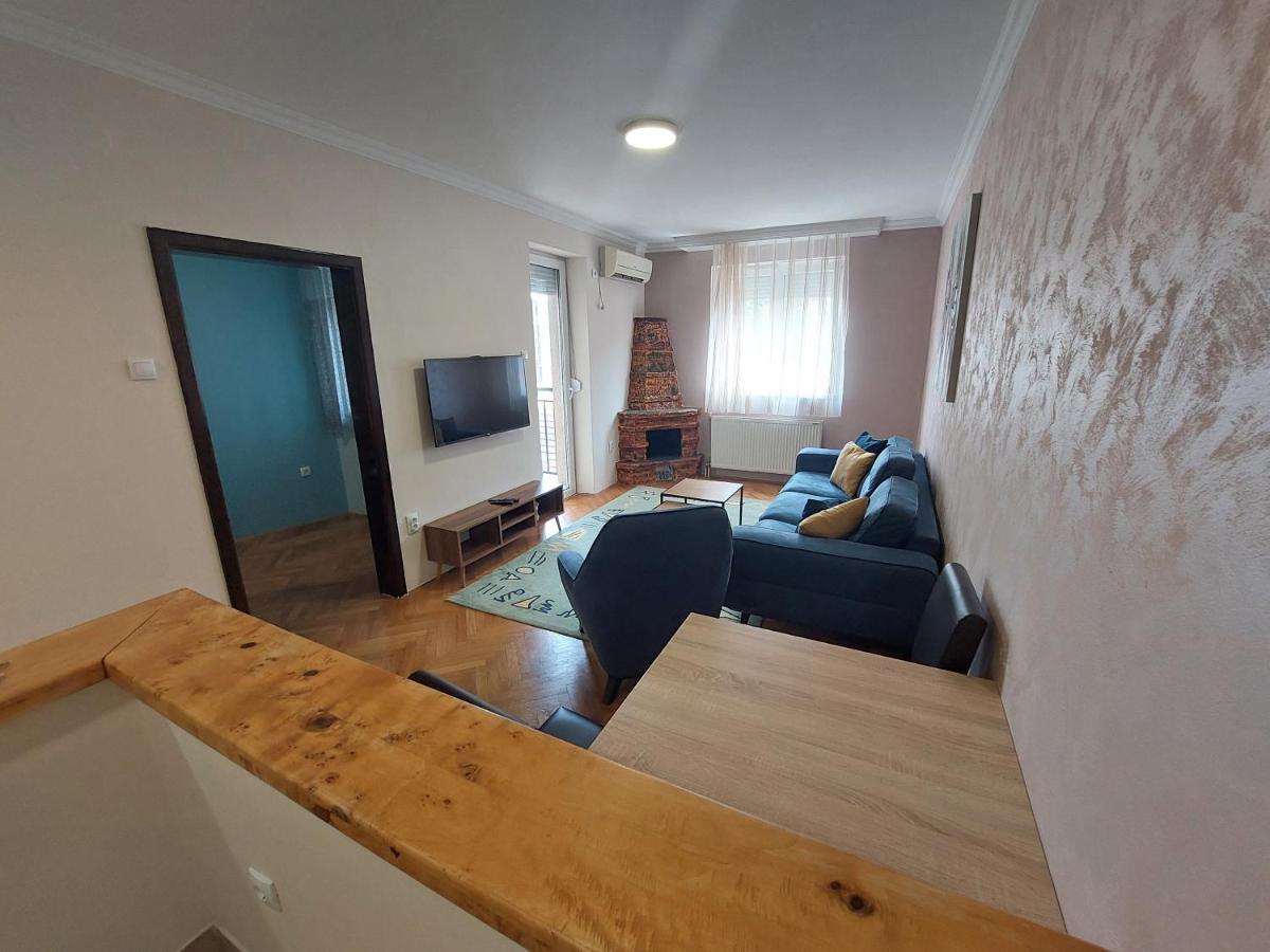 Apartmani Jasmin 노비사드 외부 사진