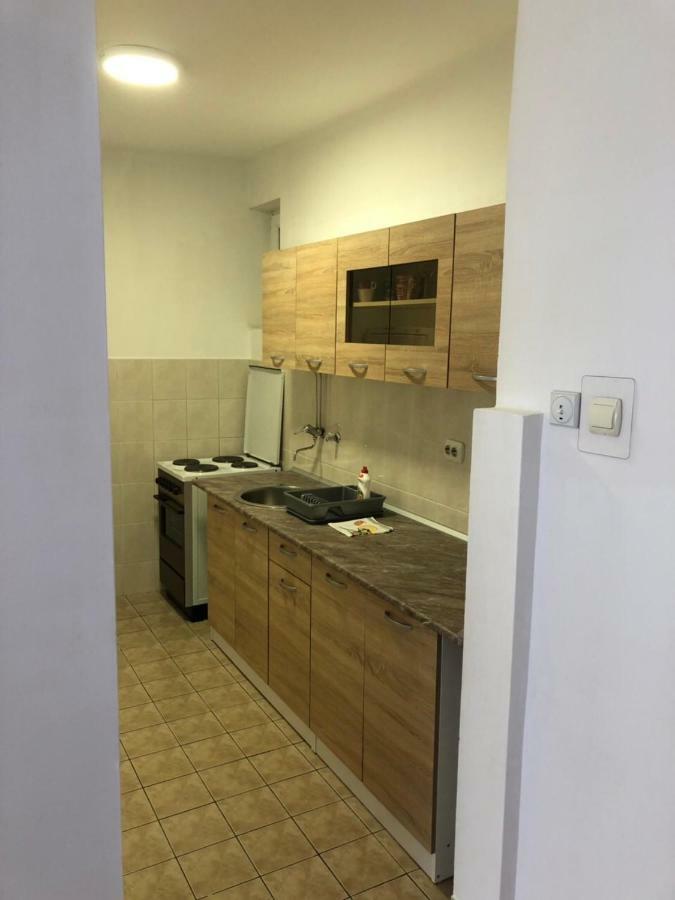 Apartmani Jasmin 노비사드 외부 사진
