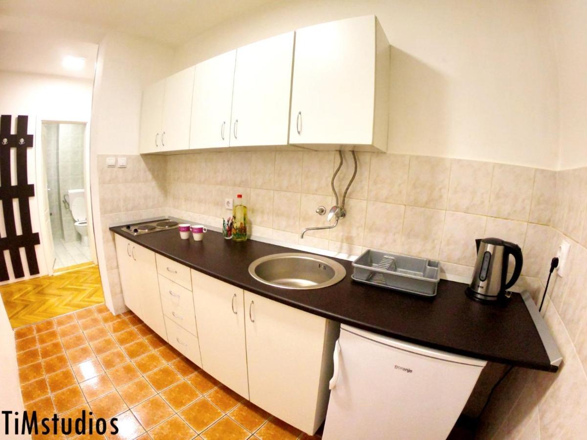 Apartmani Jasmin 노비사드 외부 사진